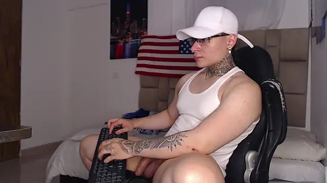 DennisWalkerr online show from 12-28-24, 04:08