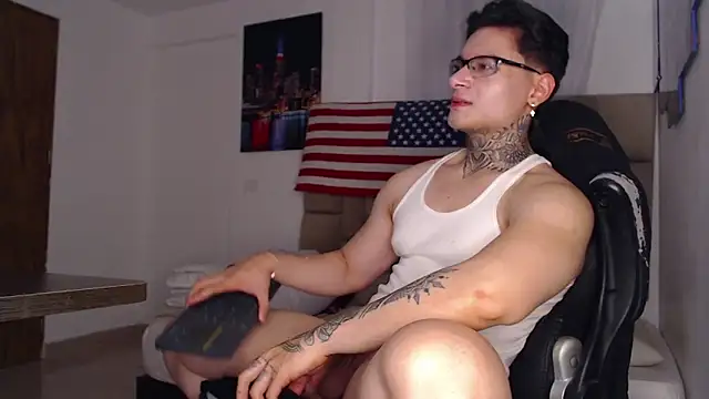 DennisWalkerr online show from 03-22-25, 04:24