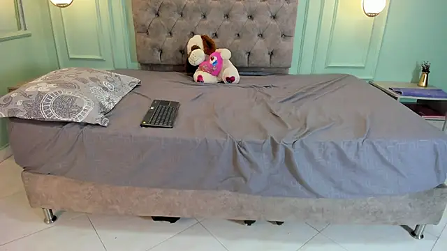 Snapshot of Abril_jones10 chatting on 12-28-24, 11:16 Abril jones10 online show from 12-28-24, 11:16