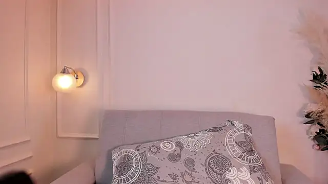 Snapshot of Abril_jones10 chatting on 01-13-25, 04:08 Abril jones10 online show from 01-13-25, 04:08