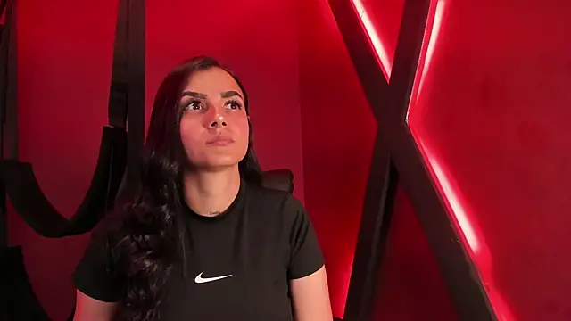 Snapshot of Abril_jones10 chatting on 02-15-25, 06:12 Abril jones10 online show from 02-15-25, 06:12