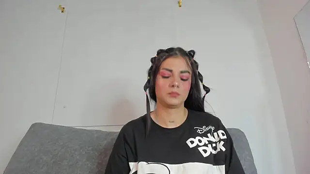 Snapshot of Abril_jones10 chatting on 02-20-25, 03:56 Abril jones10 online show from 02-20-25, 03:56