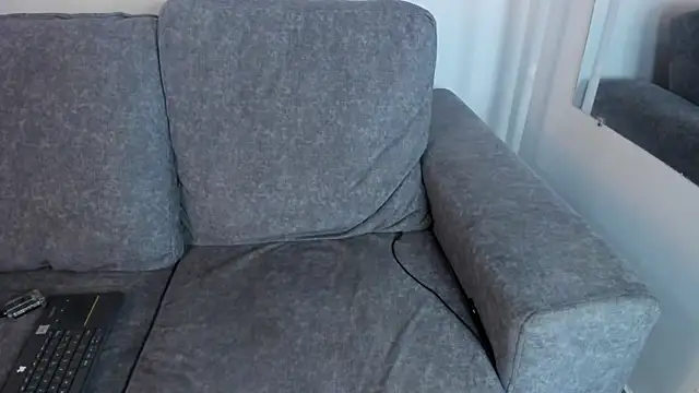 Snapshot of Abril_jones10 chatting on 02-21-25, 08:40 Abril jones10 online show from 02-21-25, 08:40