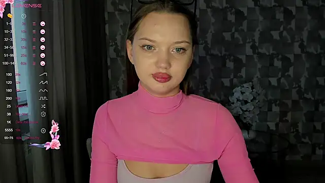 Snapshot of Lovely_Lure chatting on 12-25-24, 11:22 Lovely Lure online show from 12-25-24, 11:22