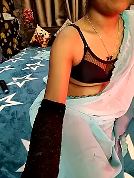 Snapshot of Little__Lia chatting on 02-21-25, 05:42 Little  Lia online show from 02-21-25, 05:42