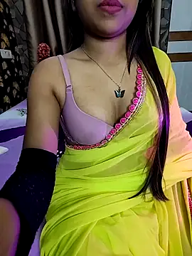 Snapshot of Little__Lia chatting on 03-20-25, 05:25 Little  Lia online show from 03-20-25, 05:25