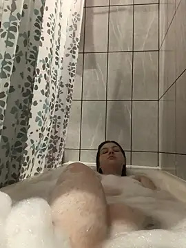 Snapshot of Charlotte_Ros chatting on 01-02-25, 04:13 Charlotte Ros online show from 01-02-25, 04:13