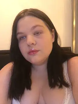 Snapshot of Charlotte_Ros chatting on 01-17-25, 06:23 Charlotte Ros online show from 01-17-25, 06:23