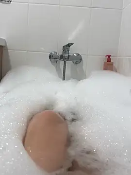 Snapshot of Charlotte_Ros chatting on 01-25-25, 01:52 Charlotte Ros online show from 01-25-25, 01:52