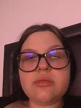 Snapshot of Charlotte_Ros chatting on 01-27-25, 12:33 Charlotte Ros online show from 01-27-25, 12:33