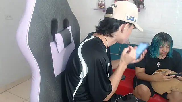 andy dan18 online show from 11-24-25, 03:34