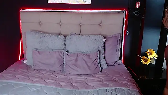 nikkystorm1  online show from 03-06-25, 03:02