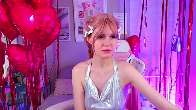 Snapshot of NellieLoyns chatting on 02-20-25, 10:26 NellieLoyns online show from 02-20-25, 10:26