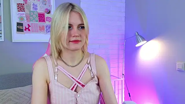 Snapshot of NellieLoyns chatting on 03-16-25, 05:07 NellieLoyns online show from 03-16-25, 05:07