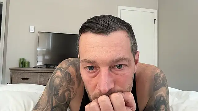 moon-boy online show from 12-24-24, 06:17