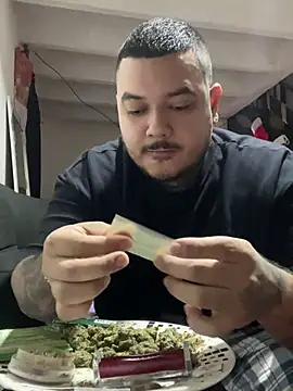 El Titan1998 online show from 01-08-25, 12:05