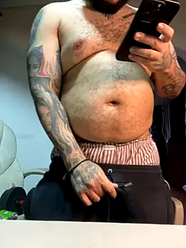 El Titan1998 online show from 10-14-25, 10:21