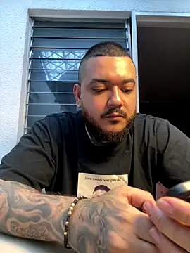 El Titan1998 online show from 12-13-25, 09:31