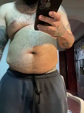 El Titan1998 online show from 04-08-26, 10:32