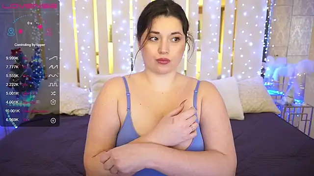 Snapshot of AfinaLin chatting on 01-08-25, 10:37 AfinaLin online show from 01-08-25, 10:37