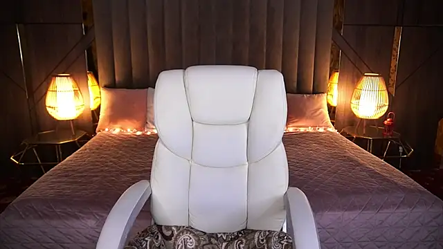 Snapshot of AfinaLin chatting on 02-27-25, 07:44 AfinaLin online show from 02-27-25, 07:44