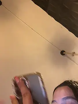 Snapshot of Mariapaula chatting on 02-06-25, 02:33 Mariapaula online show from 02-06-25, 02:33