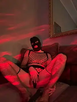 Snapshot of DiamondZar77038 chatting on 01-19-25, 07:15 DiamondZar77038 online show from 01-19-25, 07:15