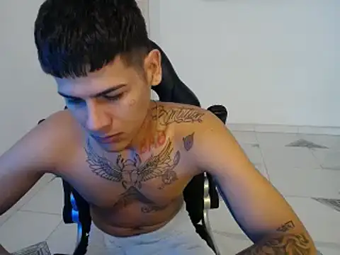 Clyde019 online show from 12-30-24, 01:25