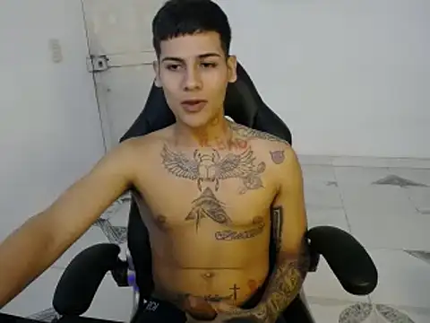 Clyde019 online show from 01-02-25, 08:46