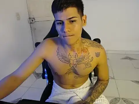 Clyde019 online show from 01-03-25, 03:44