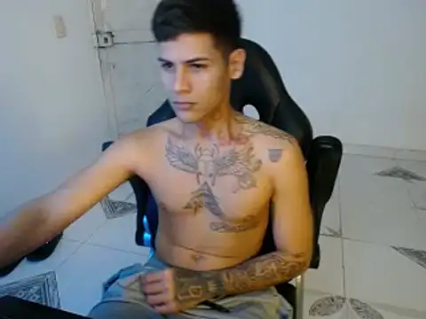 Clyde019 online show from 01-04-25, 06:19