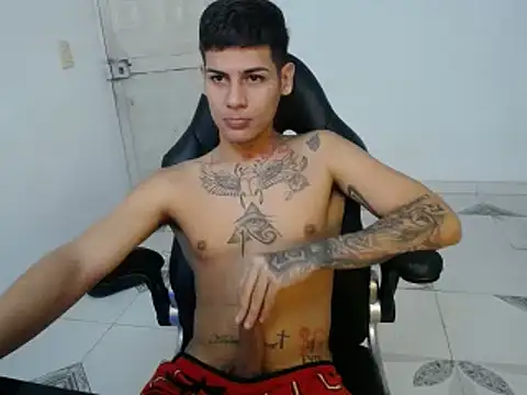 Clyde019 online show from 01-06-25, 04:23