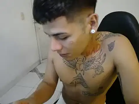 Clyde019 online show from 01-21-25, 07:15