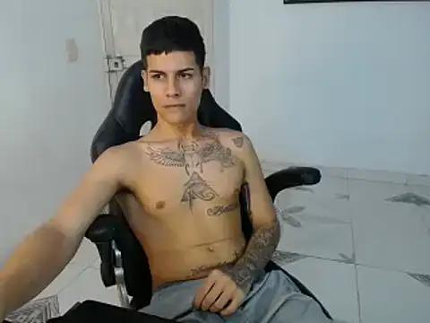 Clyde019 online show from 02-03-25, 08:13