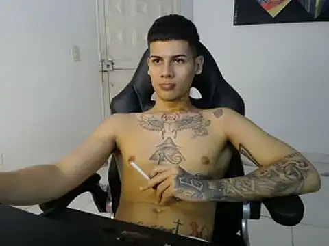 Clyde019 online show from 02-11-25, 08:05