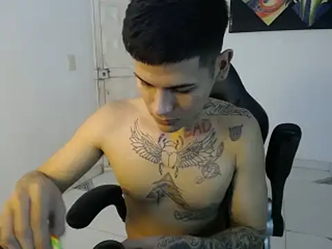 Clyde019 online show from 02-13-25, 05:54