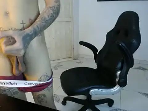 Clyde019 online show from 02-13-25, 08:55