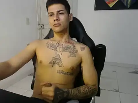 Clyde019 online show from 02-19-25, 06:10