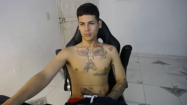 Clyde019 online show from 02-20-25, 04:57