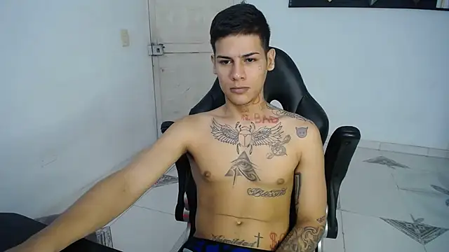 Clyde019 online show from 02-21-25, 02:59