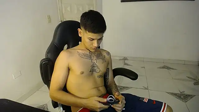 Clyde019 online show from 02-26-25, 11:26