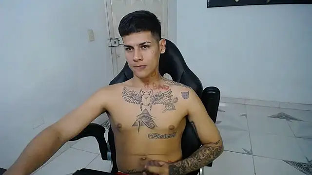 Clyde019 online show from 02-28-25, 09:44