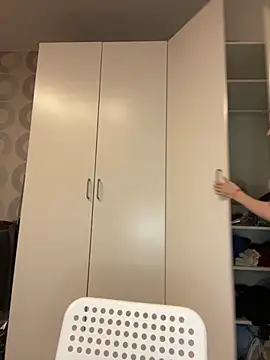 Cuteroxyfoxy online show from 10-22-25, 02:50