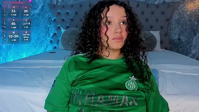 LucyLovelyy online show from 02-19-25, 06:44