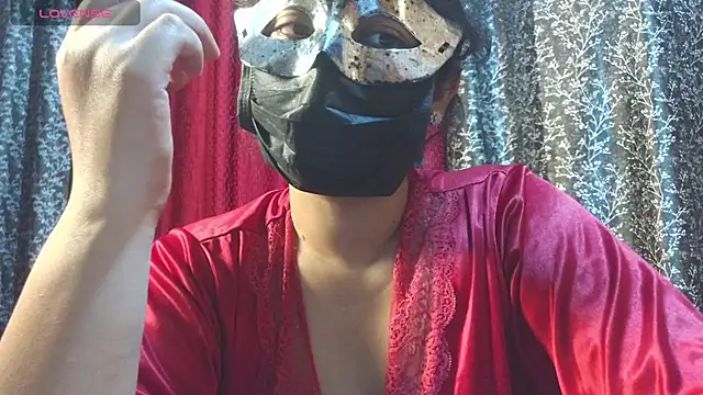 Snapshot of freesoul272002 chatting on 10-19-25, 04:07 freesoul272002 online show from 10-19-25, 04:07