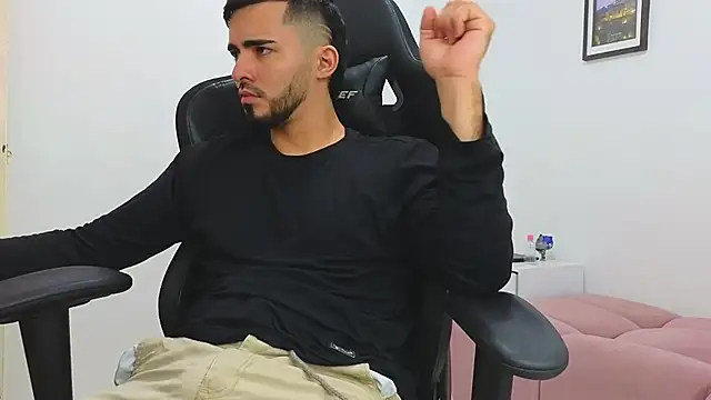 Massimoo 07 online show from 01-22-25, 06:31