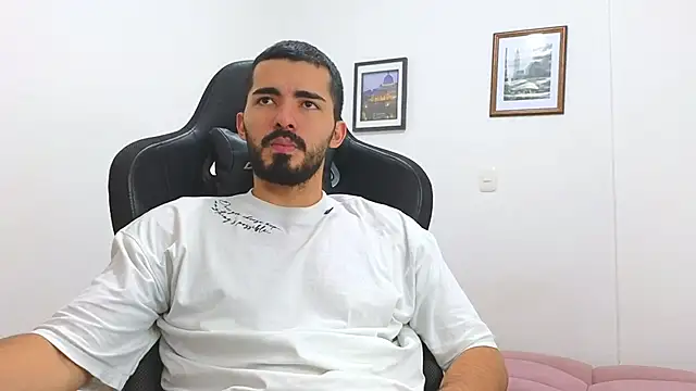 Massimoo 07 online show from 03-21-25, 07:57