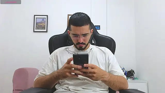 Massimoo 07 online show from 12-21-25, 07:54