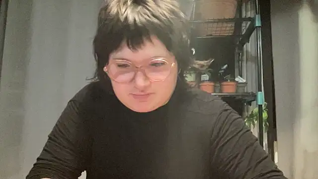  dwhorekin  online show from 11-28-25, 12:24