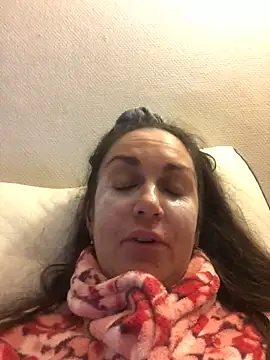 BELLAMORGANE1 online show from 01-04-25, 07:02